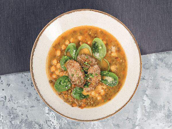 Итальянский ресторан Casa Mia - Чечевичная похлёбка с телятиной