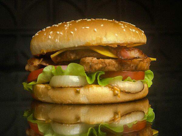 Kikchak Street Food - Бургер со свининой