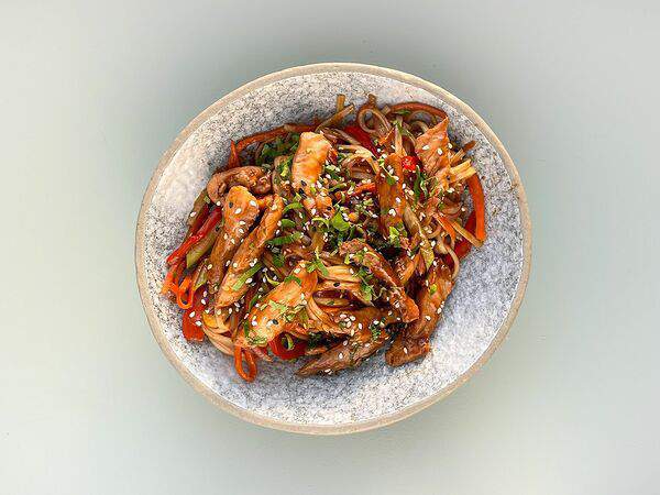 О мой вок! - Пшеничная лапша с курицей