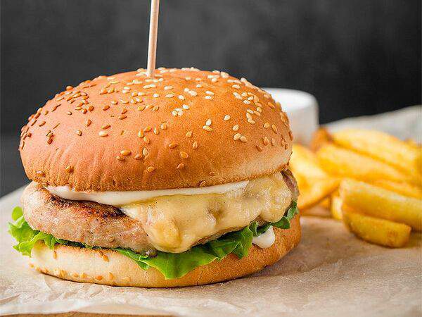 Harat's Irish Pub - Бургер куриный