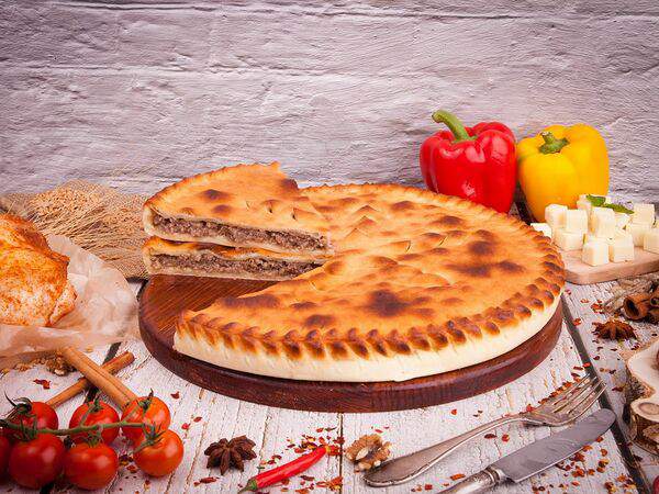 Осетинские пироги и пицца - Русский пирог с телятиной, грибами и болгарским перцем