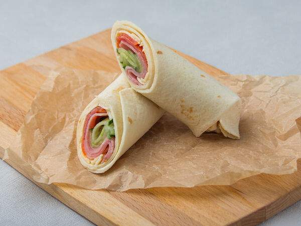 Street market - Рап-ролл с ветчиной и сыром