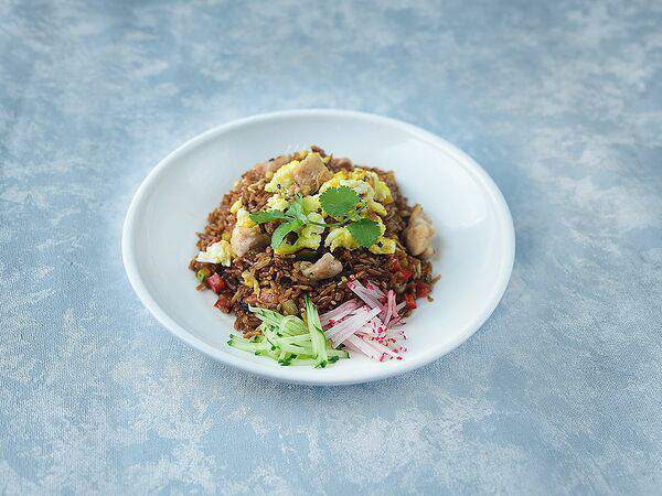 FoodHome - Японский рис с курицей, овощами и яйцом