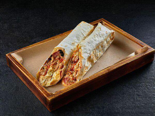 Leo shaverma and bar - Шаверма с говядиной Чак Норрис