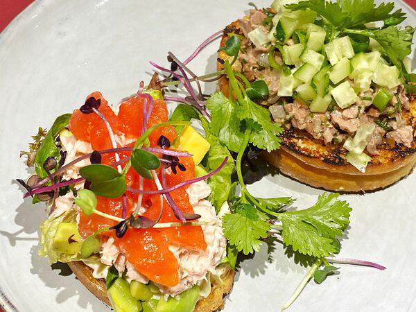 Сулугуни - Ассорти брускетт