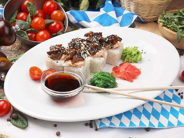 Максимилианс - Ролл урамаки с грибами шиитаки