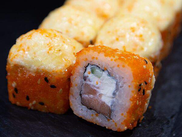 Youbona Sushi - Запечённый Лосось ролл