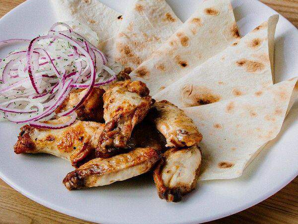 Белуга - Куриные крылья