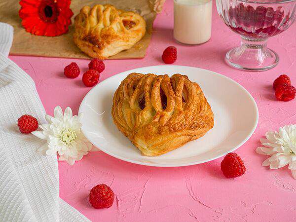 Сдобушка - Слойка малина