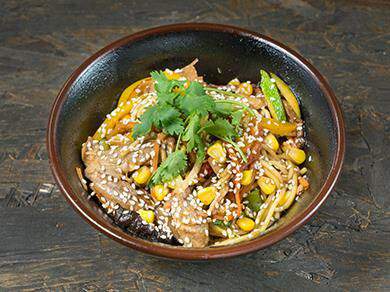 Craft Brew Cafe - Вок Яичная лапша с уткой и овощами