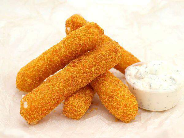 Hot-Pizza - Сырные палочки с белым чесночным соусом