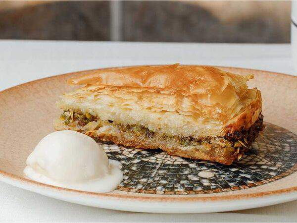 Дэда - Пахлава с фисташкой