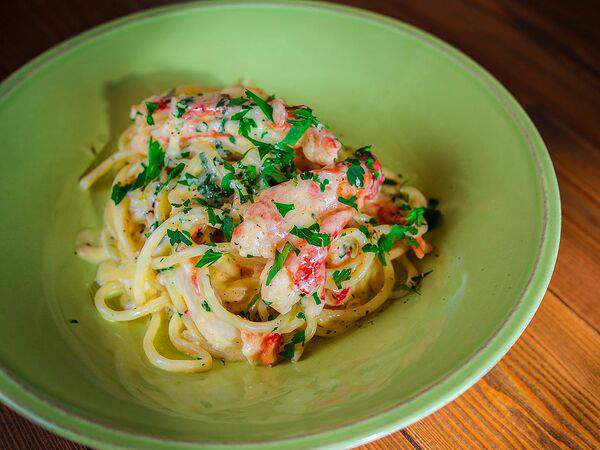 Сыроварня - Спагетти с крабом в сливочном соусе