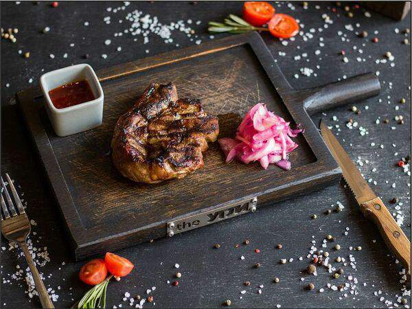 The Угли - Стейк из cвинoй шеи