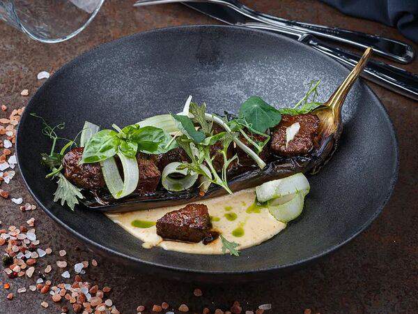 Fratelli - Запеченный баклажан с мраморной телятиной