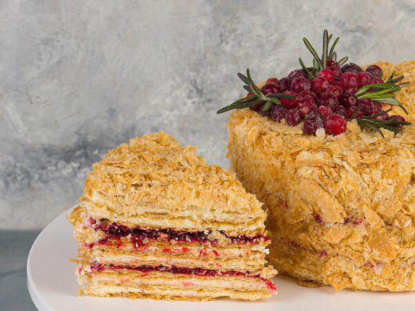 Мария - Торт Наполеон брусничный