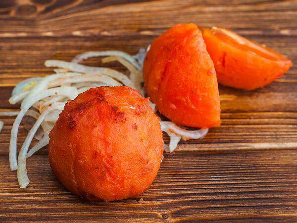 Aura Verdant Restaurant - Шашлык из томатов