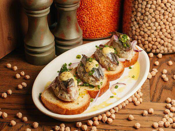 Южанин - Форшмак с хамсой на бриоше