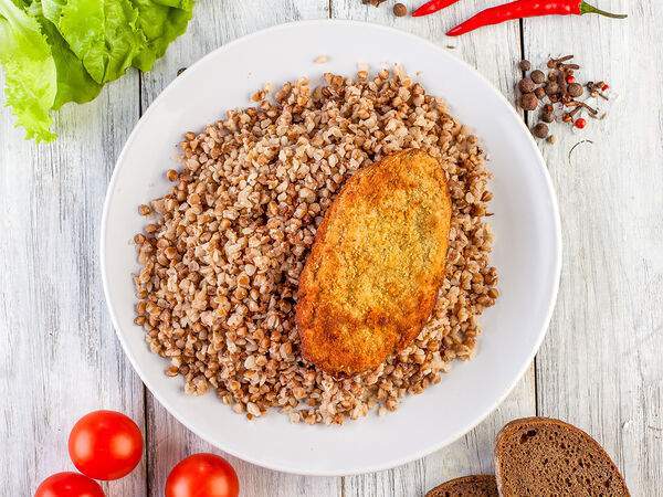 Горячий обед - Котлета куриная с гречкой