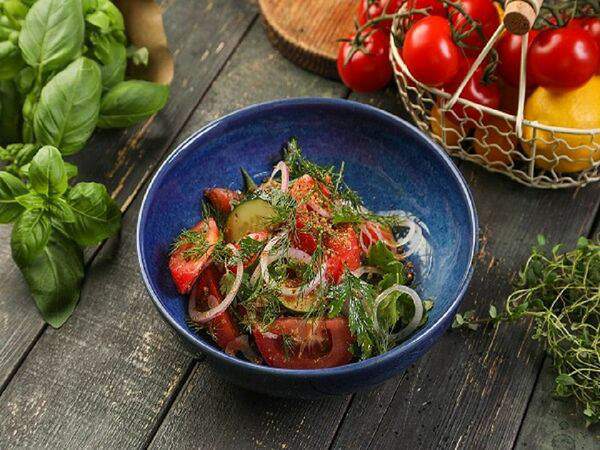 Счастье - Грузинский овощной салат с кахетинским маслом