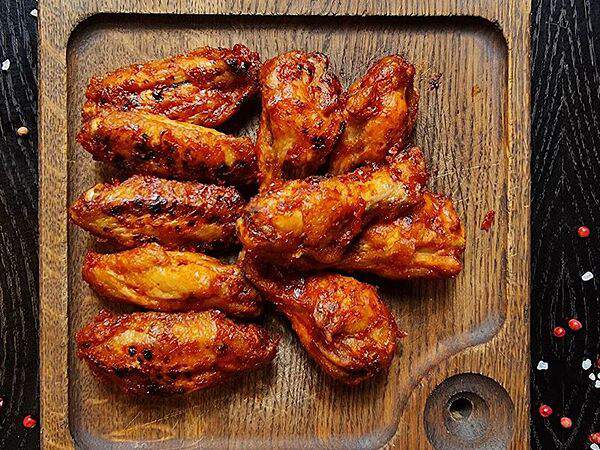 Брашна - Крылья в соусе BBQ острые
