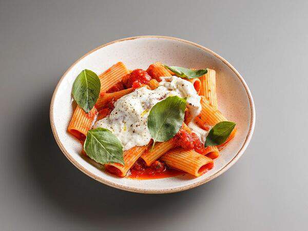 Пиццерия 22 сантиметра - Феттучини Эль помодоро