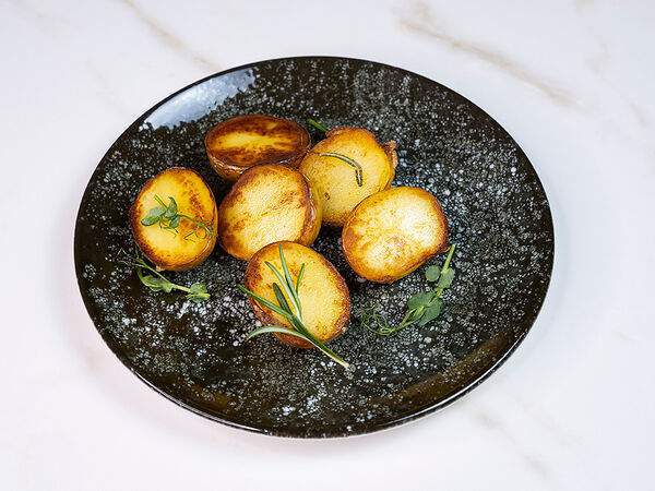 Holy place - Печеный картофель с розмарином