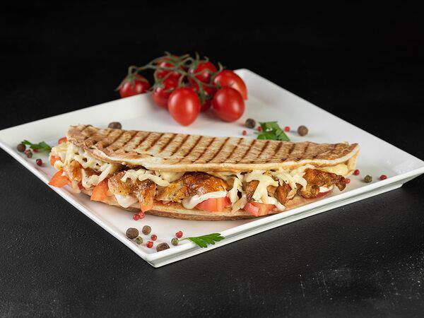 Eatme Foodservice - Закрытая пицца мясная