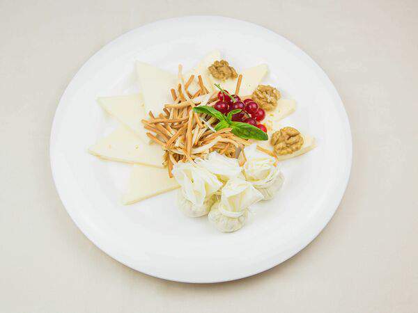 Зимний сад - Сырное ассорти Кавказское