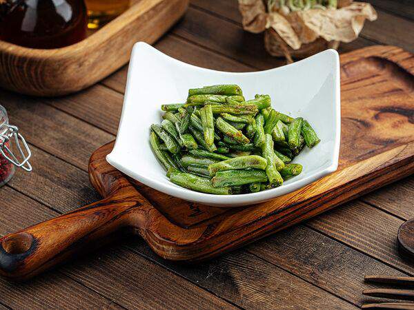 Ларисс Иванну Хачу! - Фасоль стручковая с чесноком