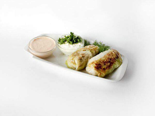 Вареничная №9 - Голубцы мясные с подливой и сметаной