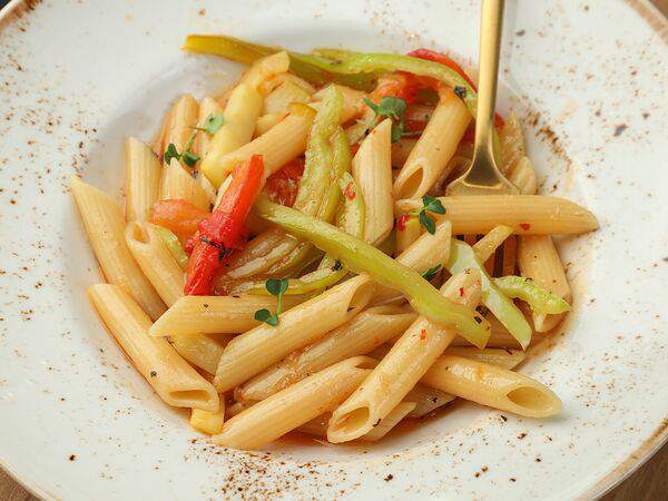 Знакомое место - Пенне с овощами