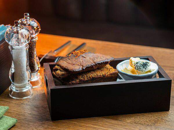 Коптильня - Пивной хлеб с паштетом