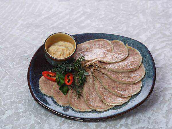 Чайхана Чайхауз - Говяжий язык с хреном