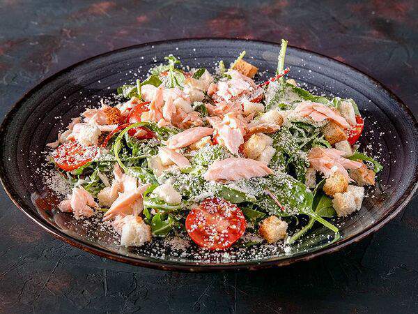 Garage - Цезарь с копченым лососем