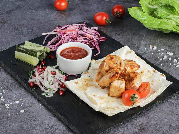 Медина Food на Татарстан - Шашлык из курицы и соус