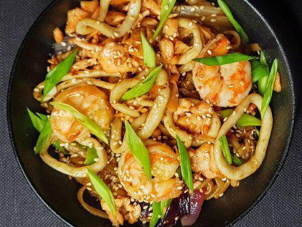 Sushi stories - Wok Удон с морепродуктами