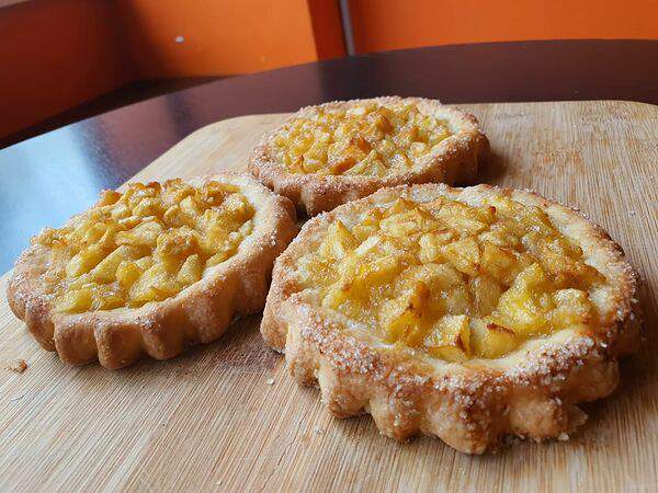 Дон батон - Корзинка с яблоком