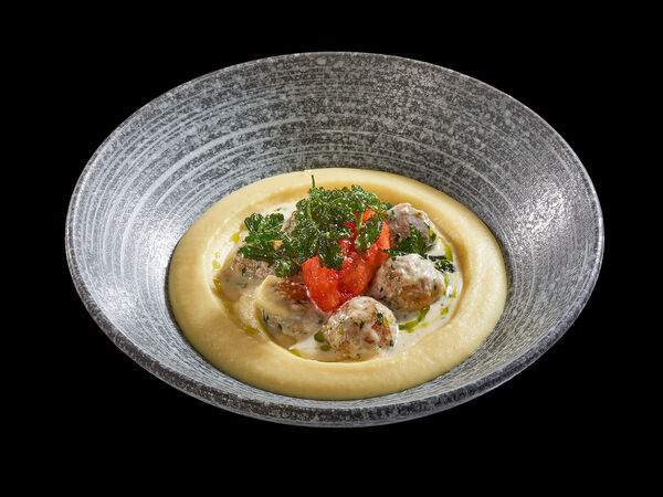 Осака - Куриные фрикадельки и картофельное пюре в сливочном соусе