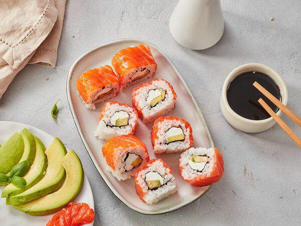 Dобрые суши - Филадельфия с авокадо