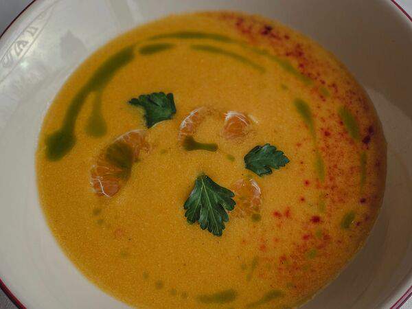 Ресторан 101 - Морковный крем-суп с мандаринами