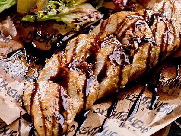 Джентльмены удачи - Куриная грудка в имбирно-медовом маринаде