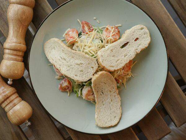 Брускетта - Цезарь с креветками