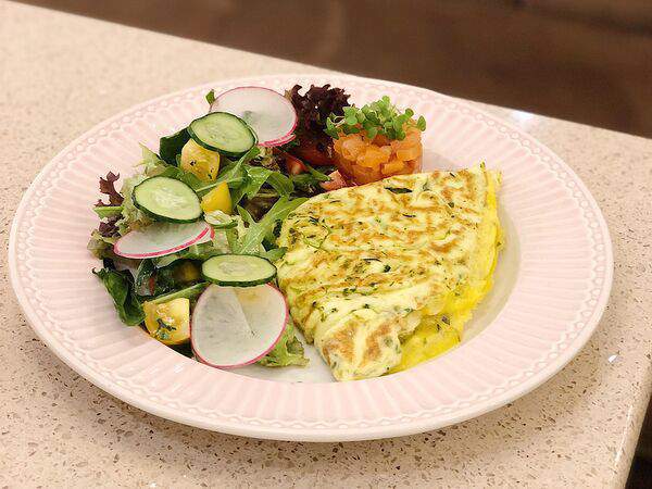 Счастливые люди - Омлет с тартаром из лосося