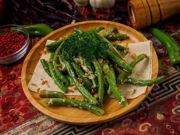 Кафе Отдых - Фасоль стручковая с чесноком и яйцом