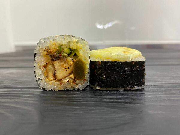 Crystal Sushi & Rolls - Запеченный ролл Тор