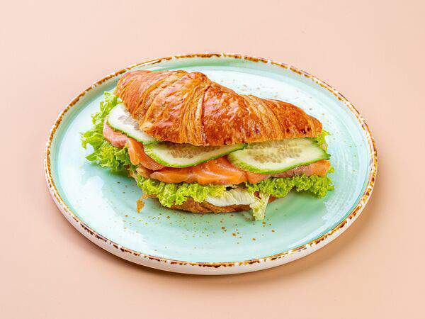 Столовая Розмарин - Круассан с семгой