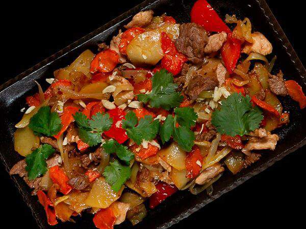 Fabrika - Жарёха с тремя видами мяса и овощами