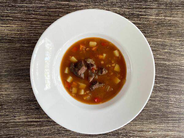 La Meliss Gastro Salone - Суп из чечевицы с говяжьей щекой