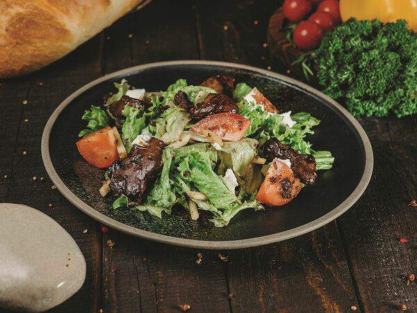 Хлебные истории - Салат с печенью цыпленка под хлебным соусом